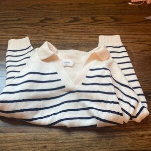 NWOT: Aritzia Wilfred Sweater Size M